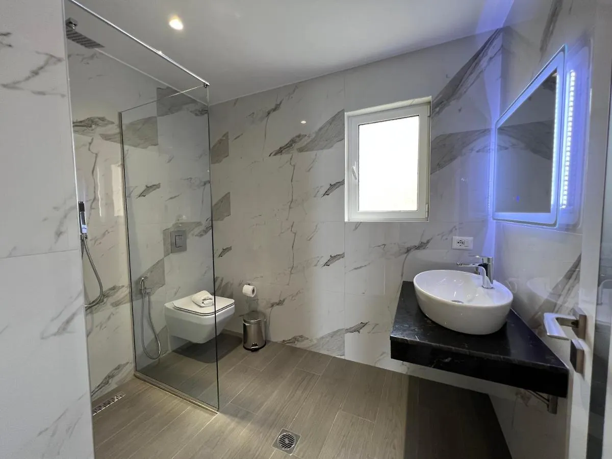 Dani'S Apartments Sarande Albania