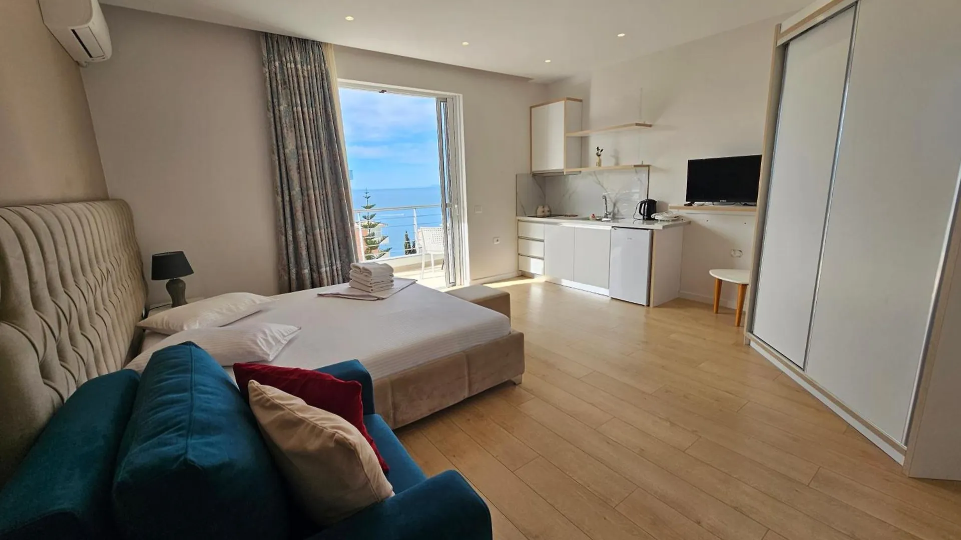 Dani'S Apartments Sarande